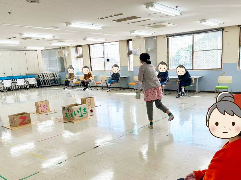 「いこいプログラム」～ボッチャ玉入れ～